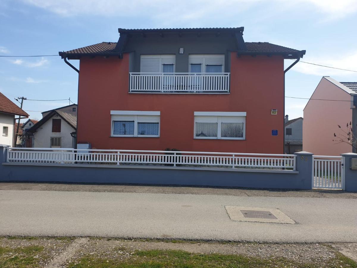 Apartman Sofia Zupanja Exterior foto
