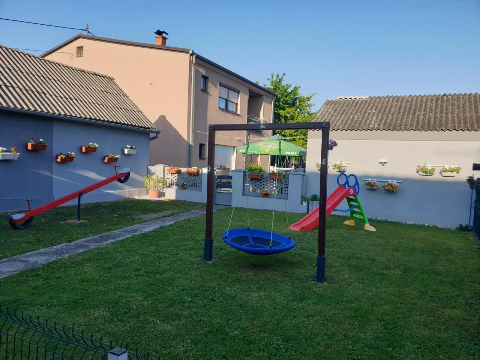 Apartman Sofia Zupanja Exterior foto